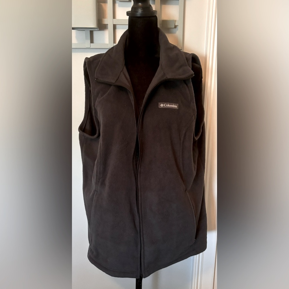Dark Gray Columbia Vest, 1X